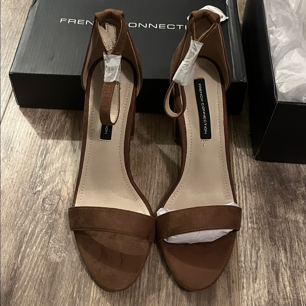 Women’s Brown Block Heel Sandals French Connection New Size 6.5 - Picture 3 of 3